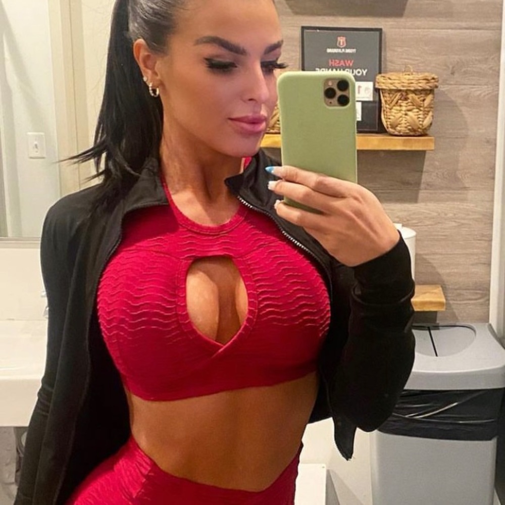 Top - Red